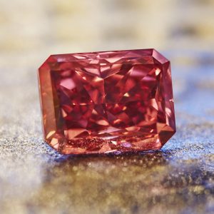 Argyle Everglow 2.11 carat radiant shaped Fancy Red diamond