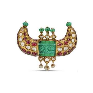 Mughal era gold horn pendant