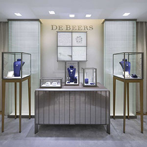 De Beers Opens Stores in Moscow and Riyadh