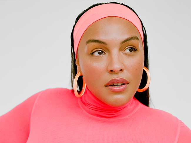 Alison Lou Loucite hoops Paloma Elsesser