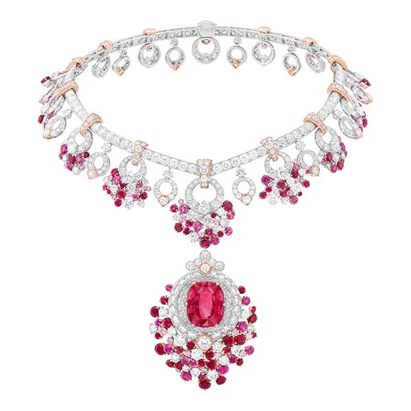 Here's What Van Cleef & Arpels' New Ruby Collection Like – JCK