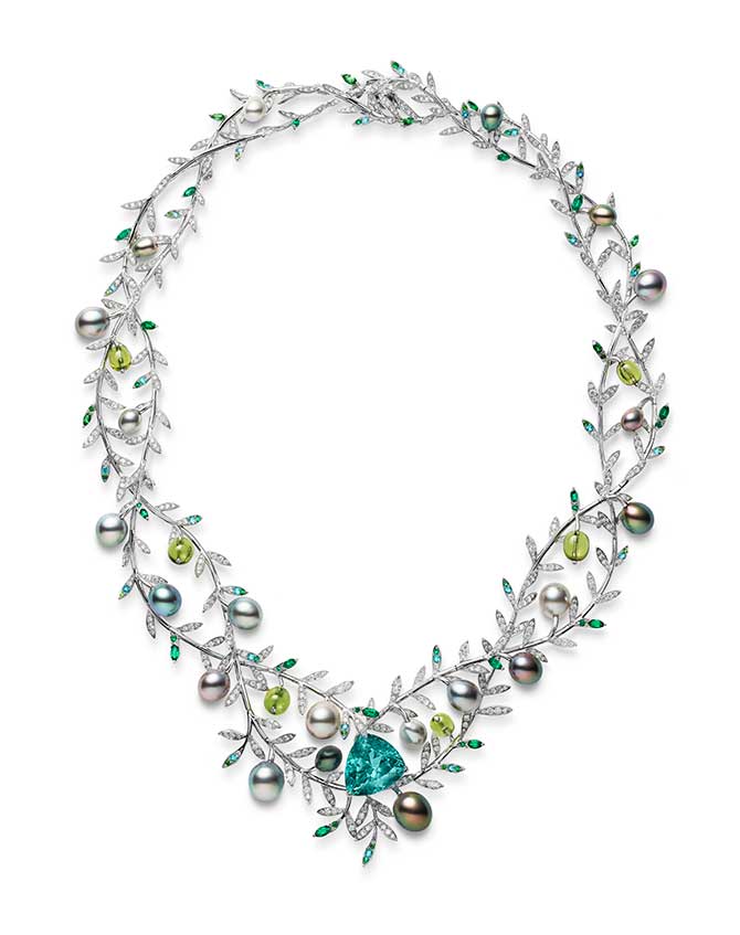 Supersize Brooches Lead Mikimoto's New High Jewelry Collection – JCK