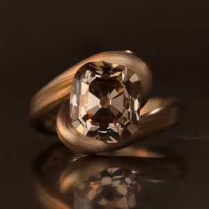 Leen Heyne brown diamond ring