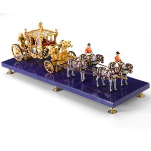 Sinork Agdere Golden carriage objet