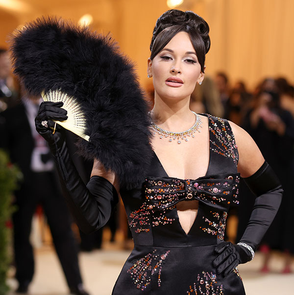 Kacey Musgraves Understood the Gilded Glamour Theme at the 2022
