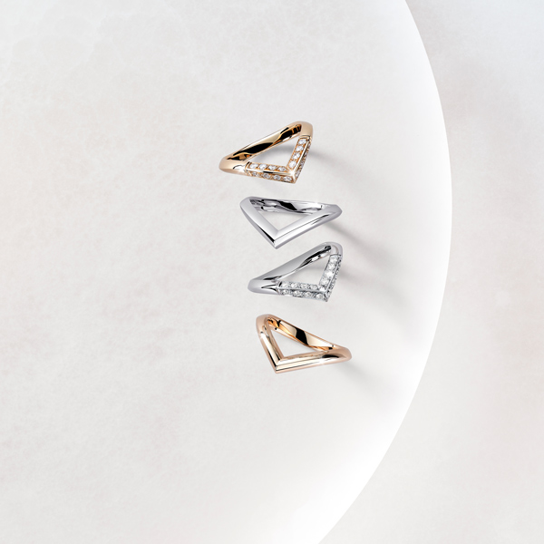 Louis Vuitton LV Diamonds V Ring