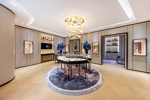 Chopard Brings Royal Purple and Chic Elegance to Shanghai Boutique