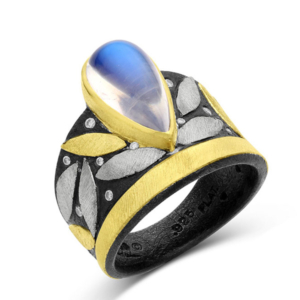 Alishan moonstone ring