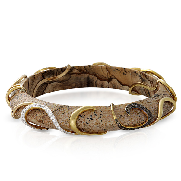 H Ajoomal spotted agate bangle