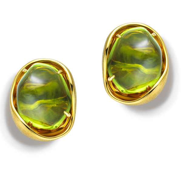 Sunchin Tresors peridot earrings