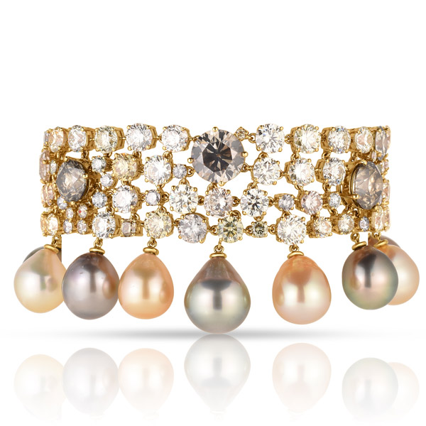 Cicada pearl bracelet