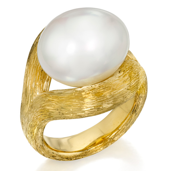 Assael South SEa pearl ring